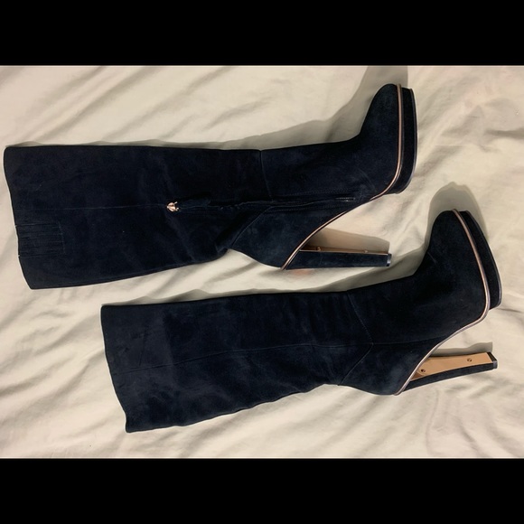 COPY - BCBGMAXARIA BK SAUDE BOOTS - Picture 2 of 3